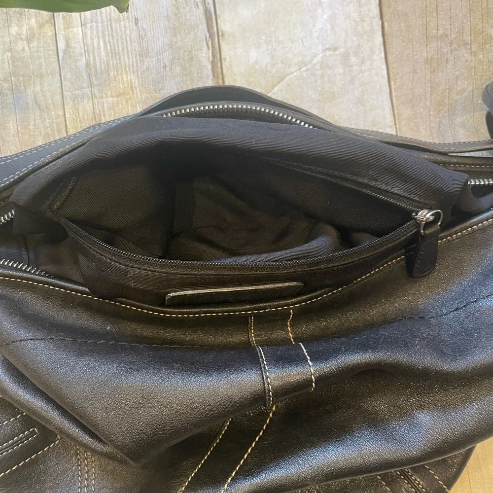 COACH Black Leather Shoulder Bag - Picture 7 of 14
